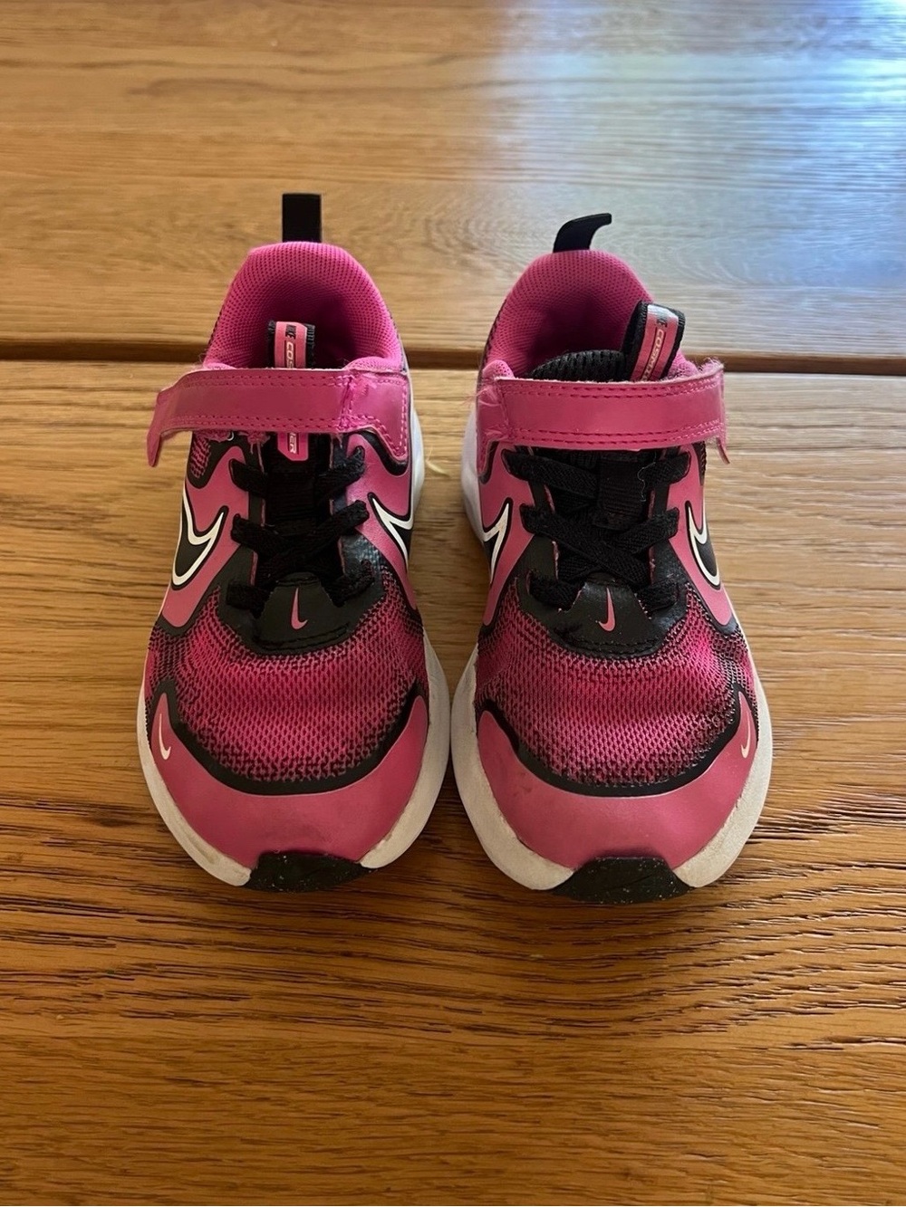 Nike cosmic runner